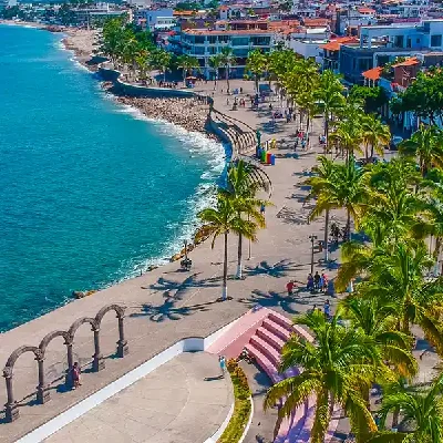 Malecon-puerto-vallarta